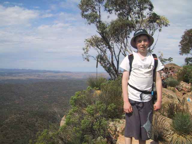 Alex at the Peak 2.JPG  (129.1 Kb)