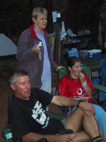 Ritchies relaxing.jpg  (64.1 Kb)